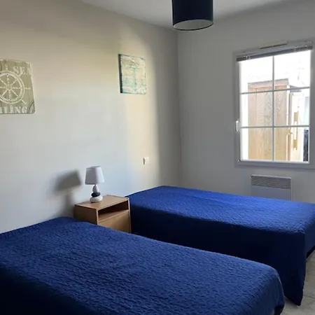 Maison Confortable A Noirmoutier, Proche Plage, Accueille Jusqu'a 6 Personnes, Animaux Admis - Fr-1-823-77 *